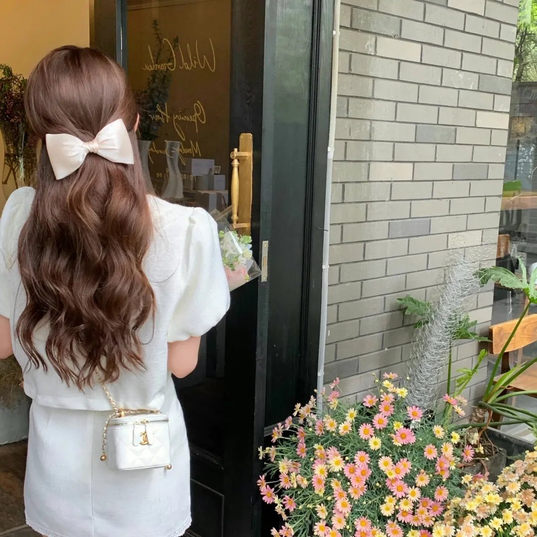 月亮在跳舞